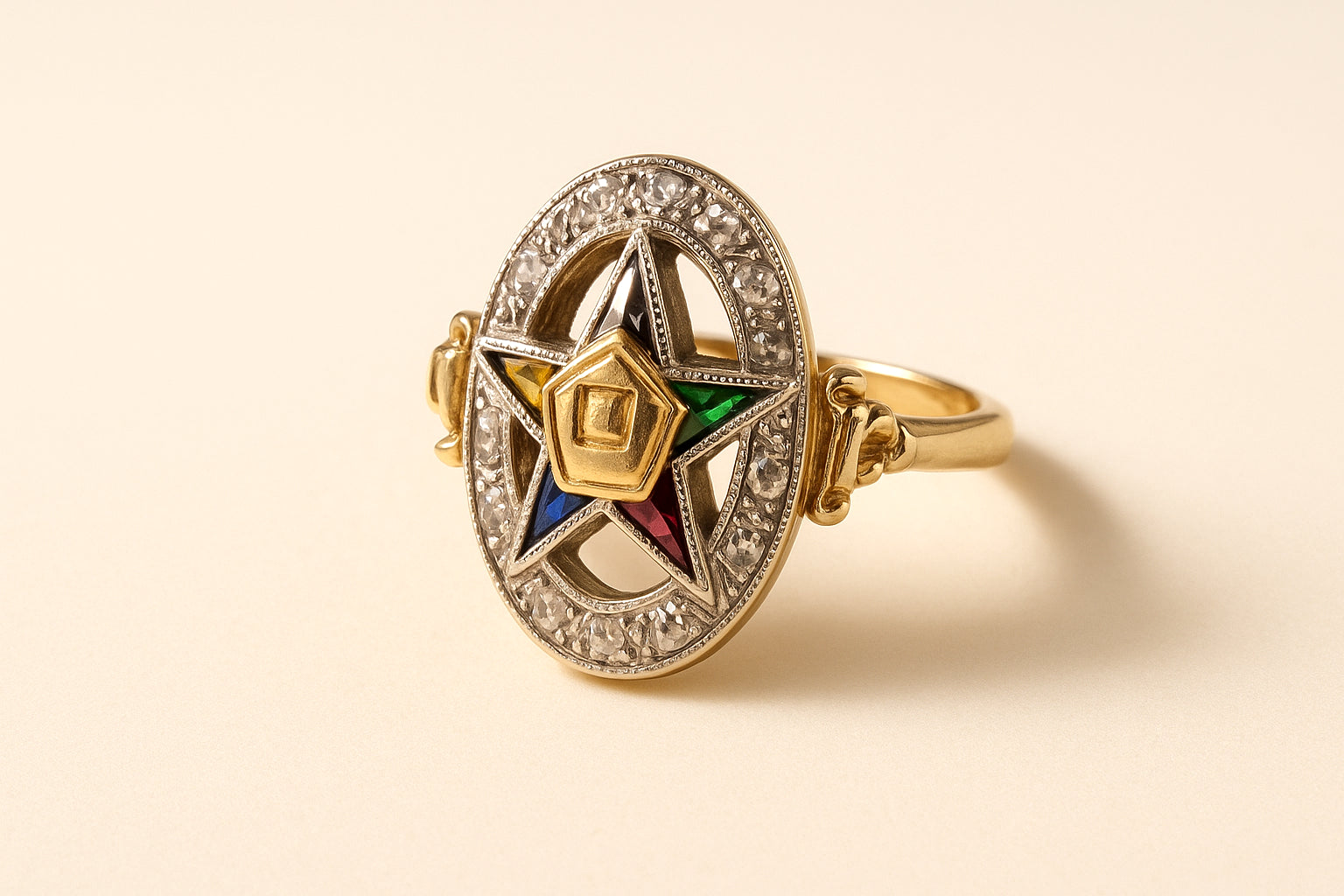 14K Gold 0.10 ctw Diamond Masonic Ring Size 4.25