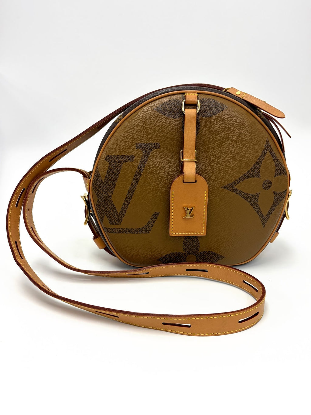 Louis Vuitton Monogram Giant Bôite Chapeau MM