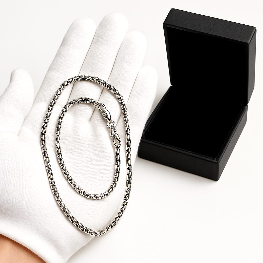 14K White Gold Rounded Box Chain Necklace 3