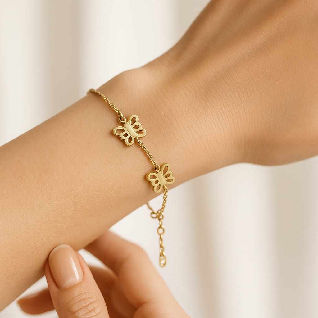 18K Yellow Gold Charm Bracelet 6