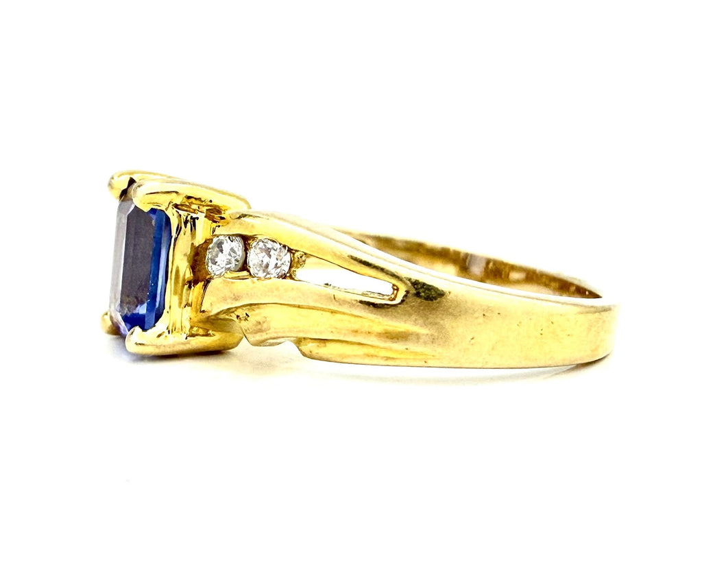 14K Gold Tanzanite & Diamond Ring 4