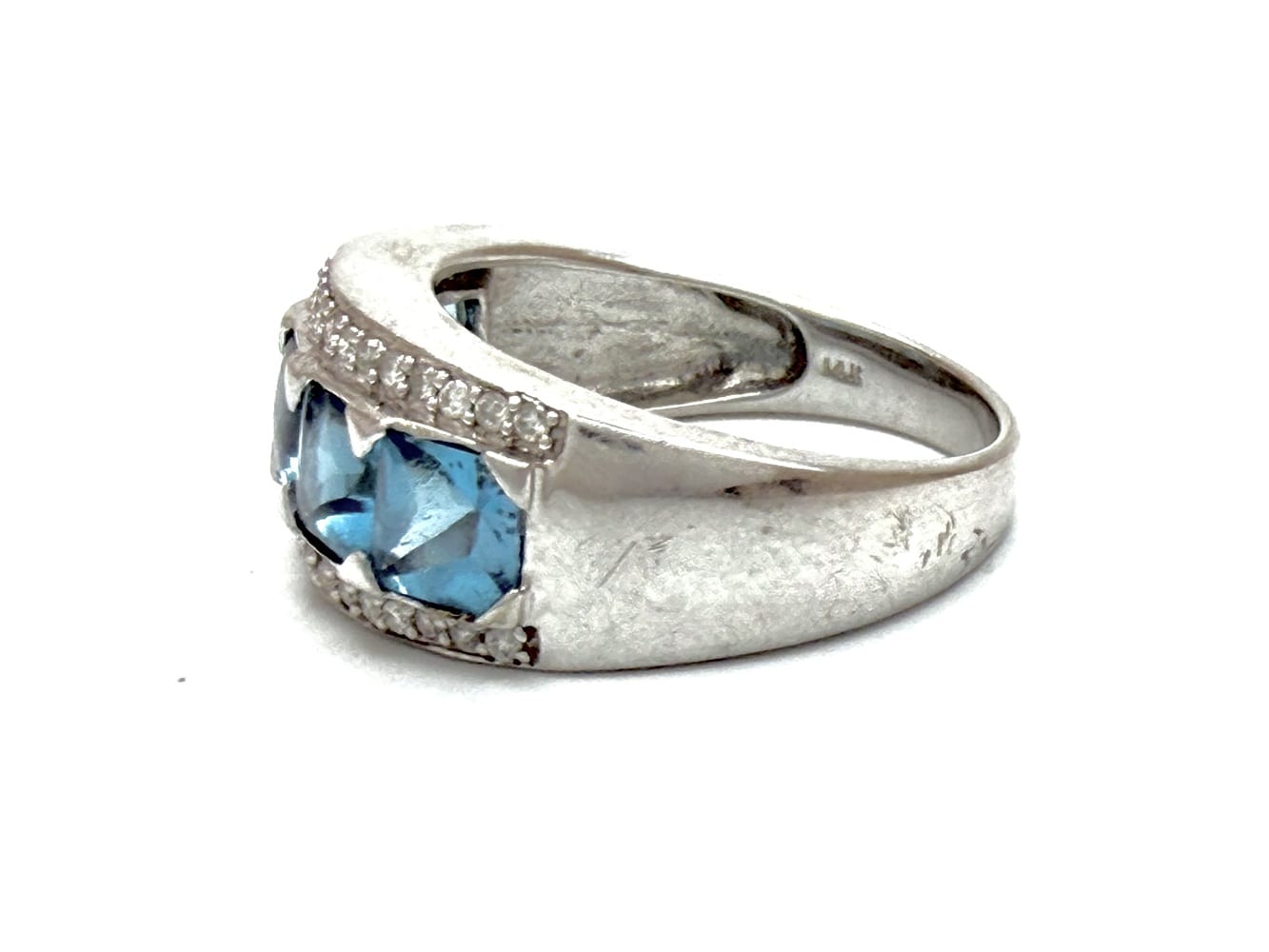 14K White Gold Blue Topaz & Diamond Ring 3