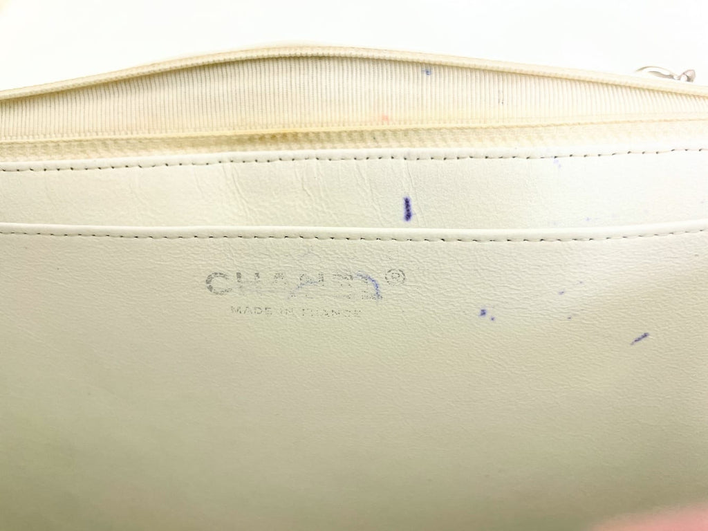 Chanel Jumbo Caviar Classic Flap White 12