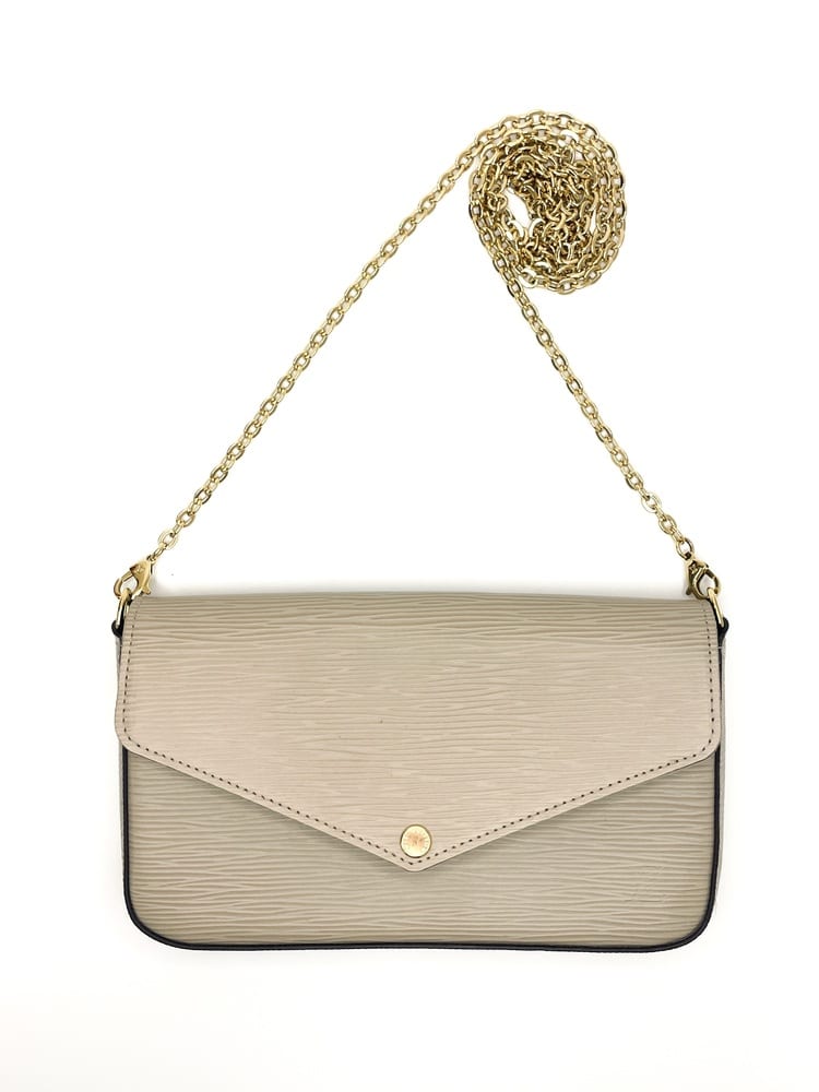 Louis Vuitton Felicie Pochette in Epi Leather 2