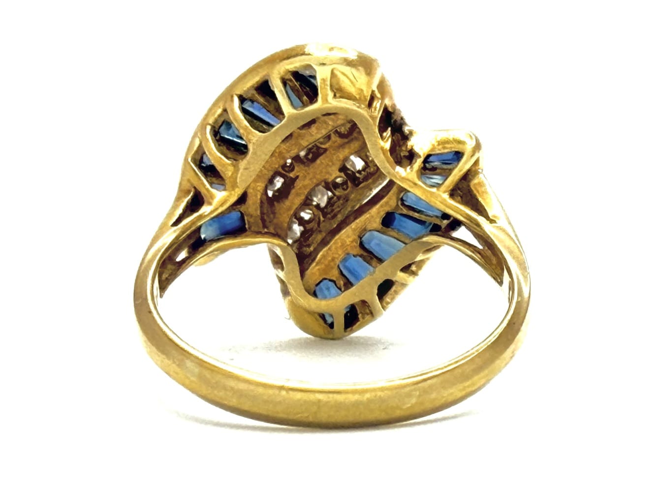 18K Yellow Gold Diamond & Sapphire Ring 3