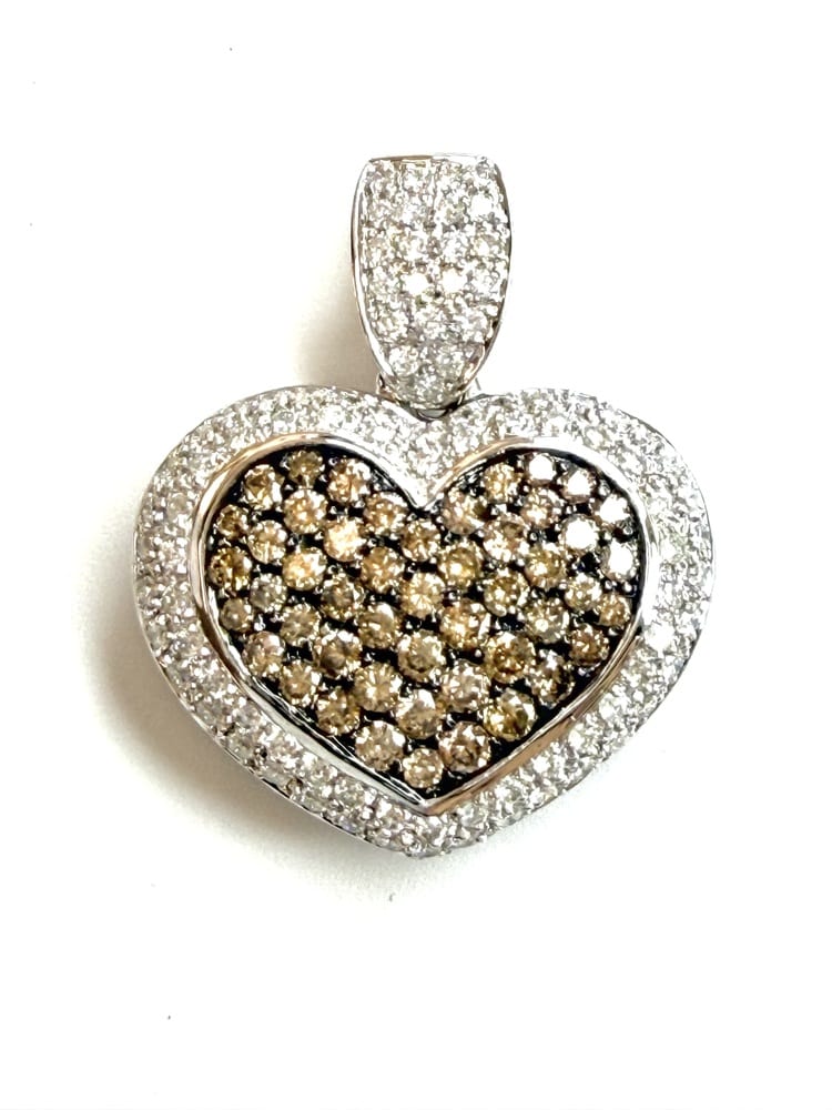 18K White Gold Diamond Heart Pendant 3