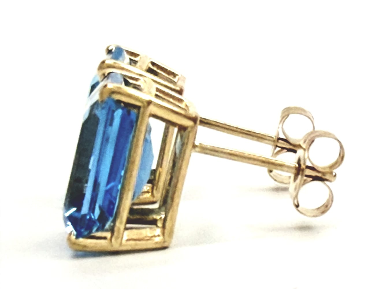 14K Gold Blue Topaz Stud Earrings 3